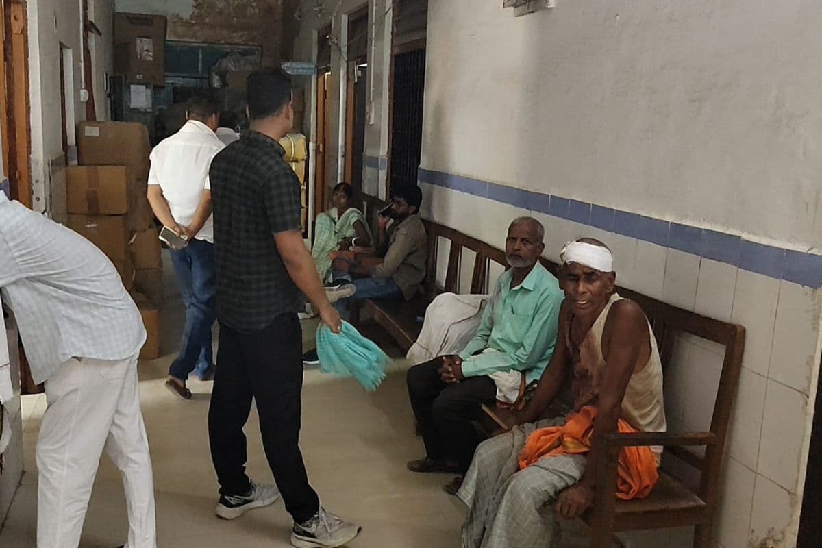 रूपखाप गांव में जमीन और रास्ता विवाद को लेकर खूनी संघर्ष, दोनों पक्षों के 10 लोग घायल