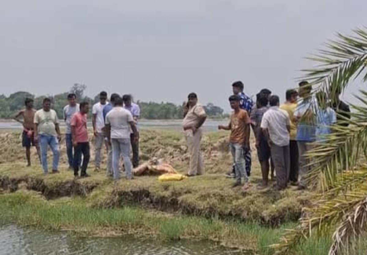 बंगाल के तालाब उगल रहे हथियार, दक्षिण 24 परगना में पुलिस को मिला हथियारों का जखीरा