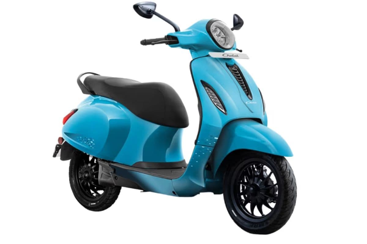 Bajaj Chetak Hydrogen Scooter: अब पानी से चलेगा स्कूटर? 280Km रेंज वाले नए चेतक ने बढ़ाई हलचल