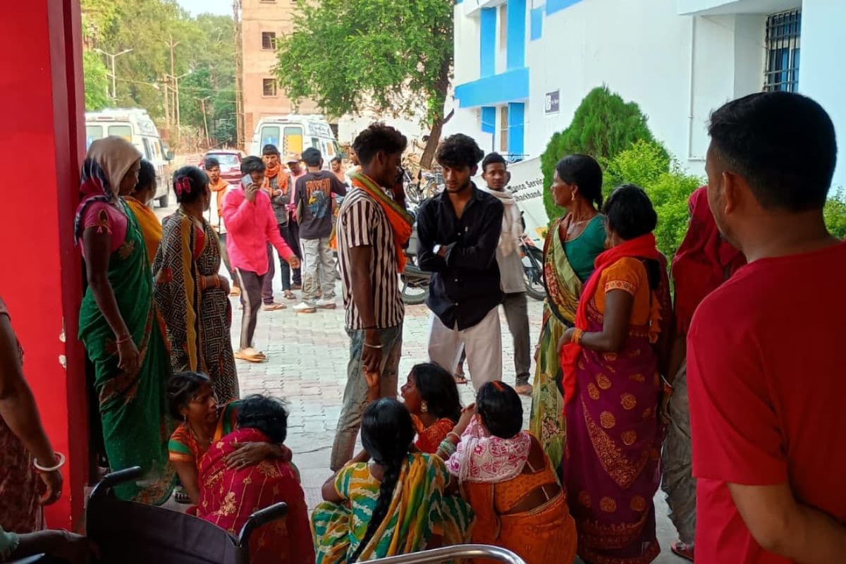 चतरा में मचान टूटने से एक मजदूर की मौत, दूसरा गंभीर रूप से घायल