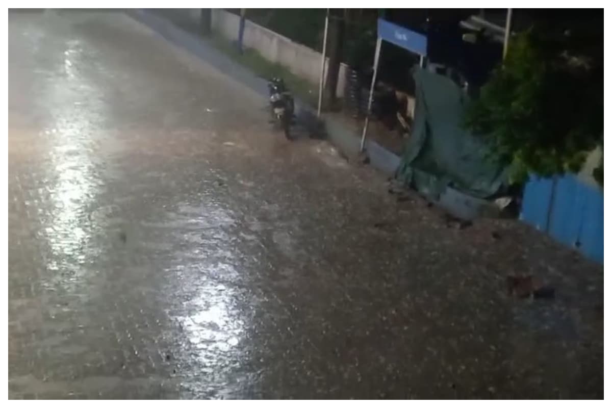 मोतिहारी: तेज आंधी, बारिश और ओलावृष्टि से बदला मौसम, गर्मी से राहत
