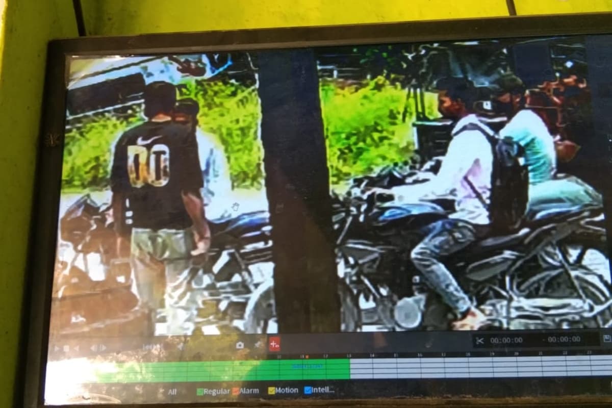 Samastipur: दलसिंहसराय में फाइनेंस कर्मी पर तानी पिस्तौल, पूरी वारदात CCTV में कैद