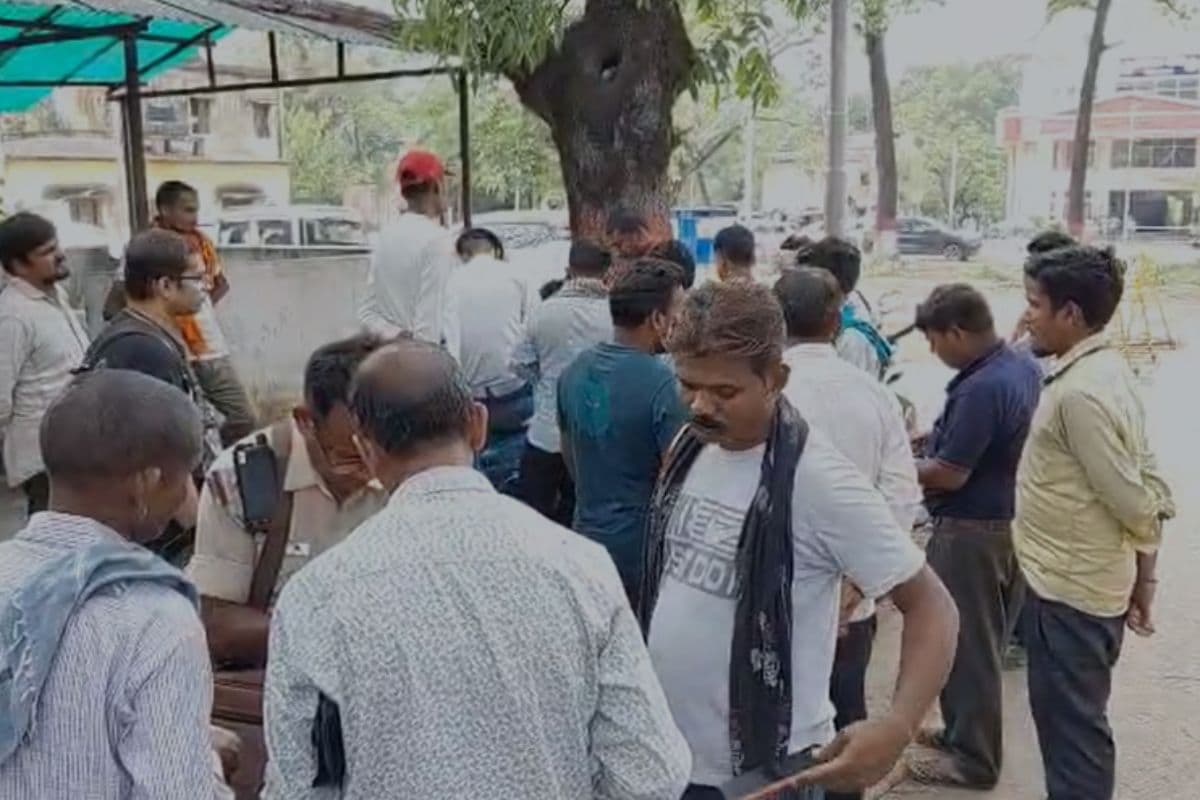धनबाद में ‘ड्रिंक एंड ड्राइव’ पर शिकंजा, पार्टी जिलाध्यक्ष की गाड़ी पकड़ी गई