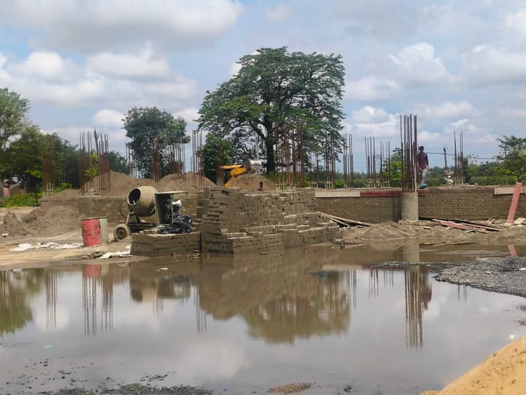 अंचल सह प्रखंड कार्यालय भवन के निर्माण में अनियमितता का आरोप