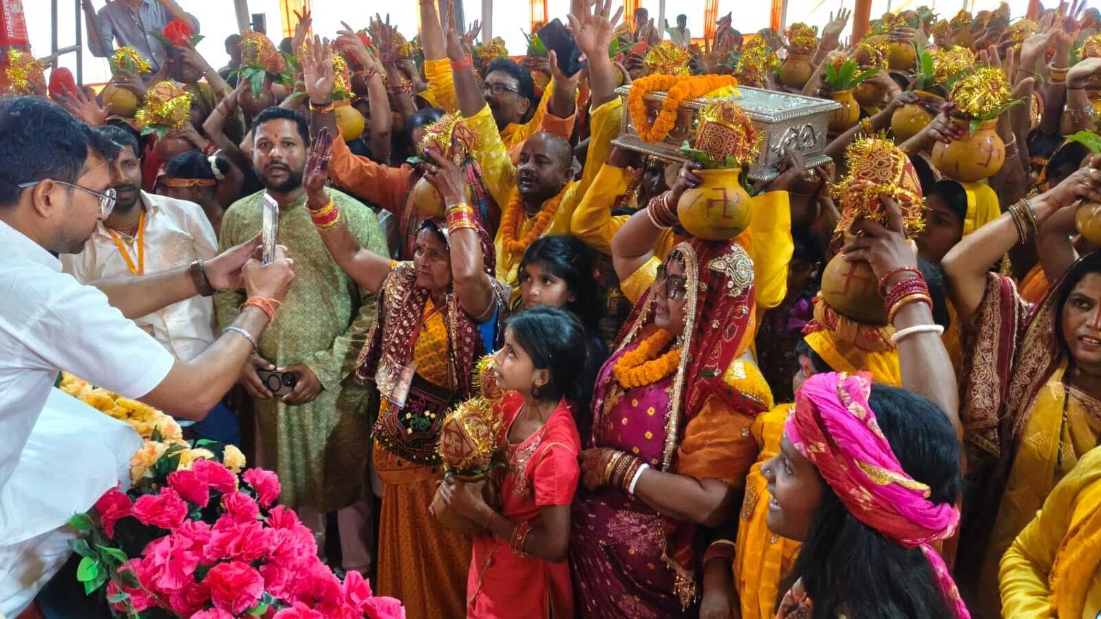 Madhepura, सिंहेश्वर में 11 दिवसीय श्री शिव महापुराण ज्ञान यज्ञ का शुभारंभ