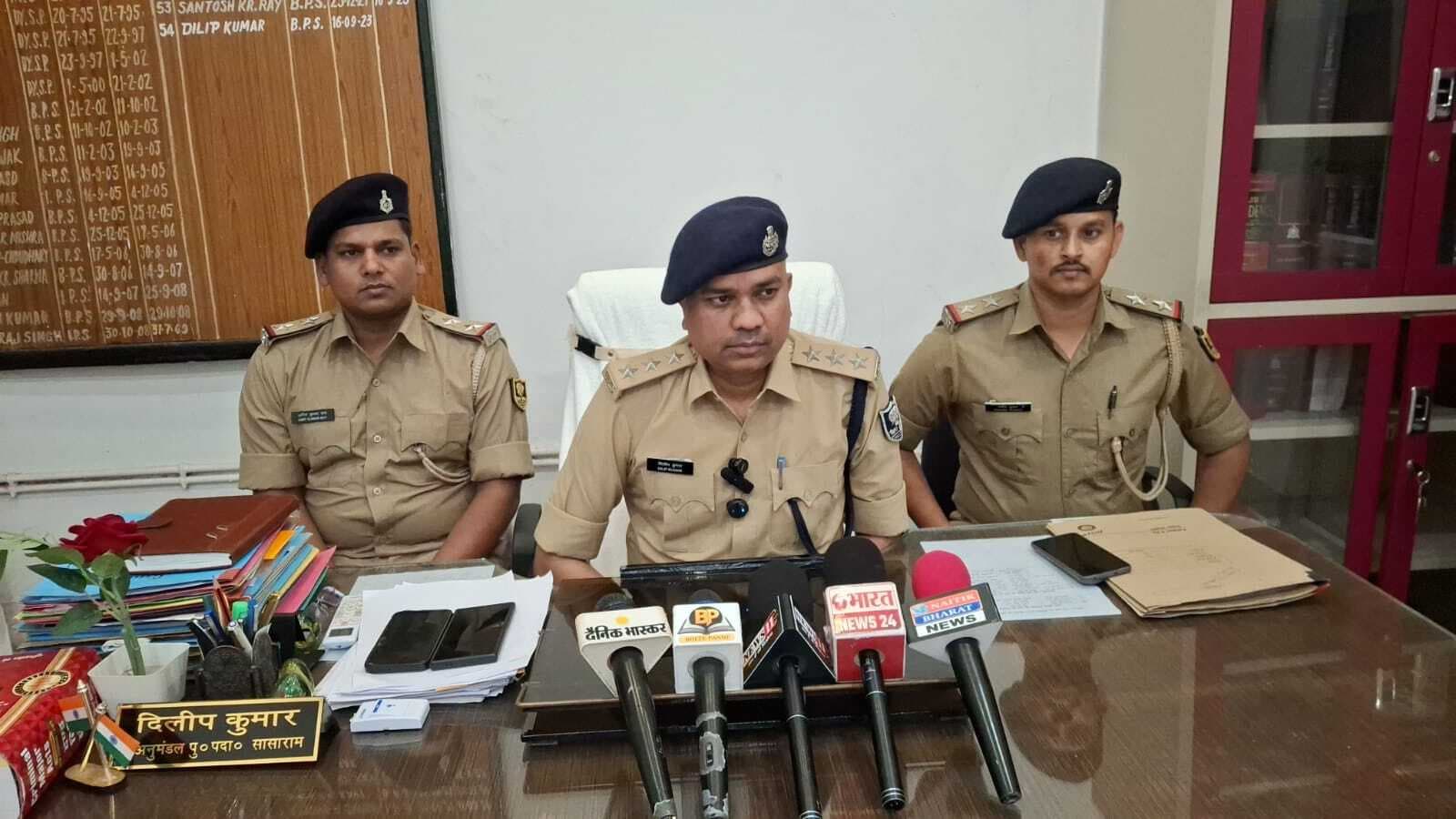 ट्रकों की बैट्री चोरी करने वाले गिरोह के दो गिरफ्तार, सात बैटरी बरामद