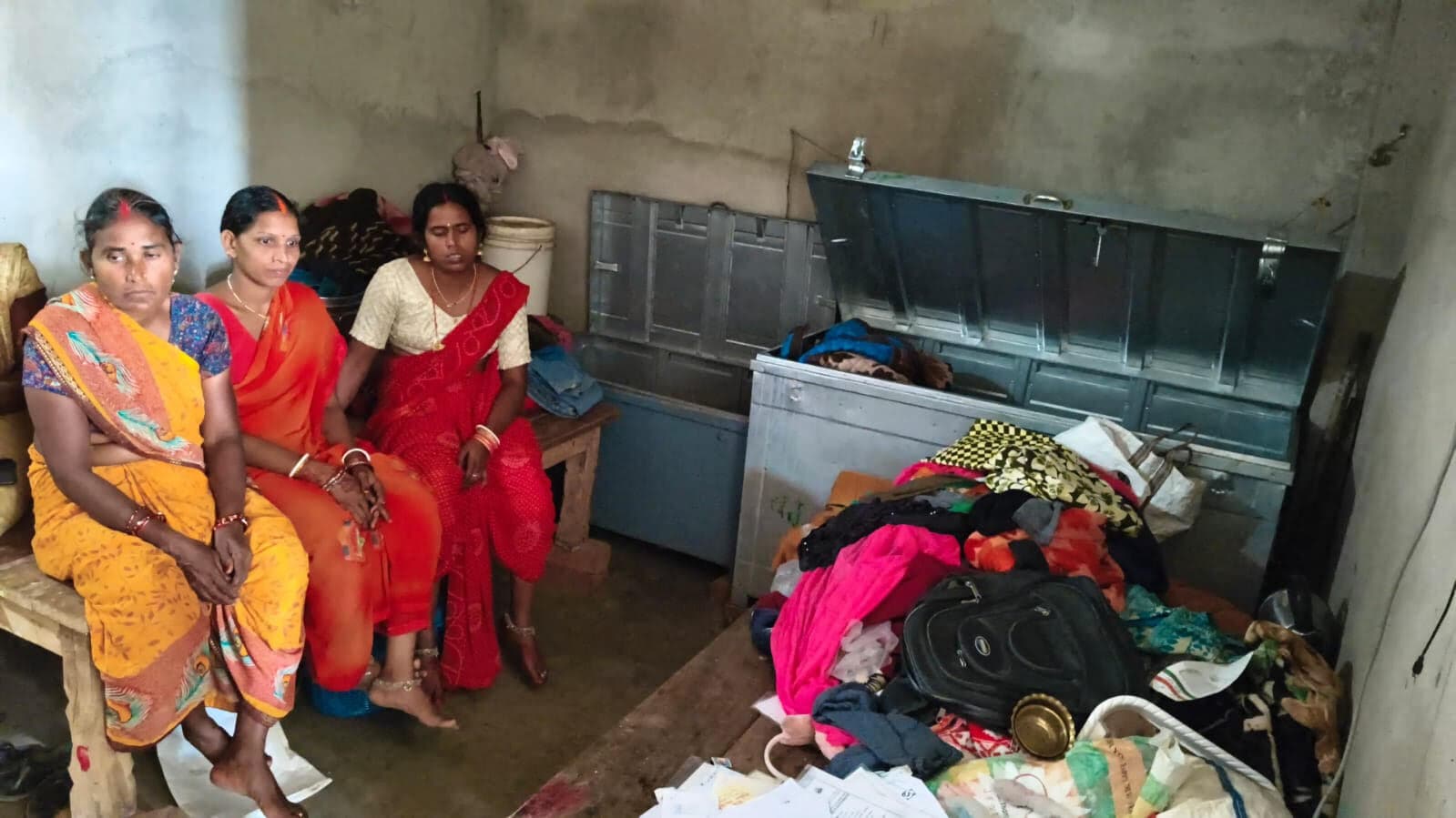 बंद घर का ताला तोड़कर लाखों की चोरी, गृहस्वामी ने दी सूचना