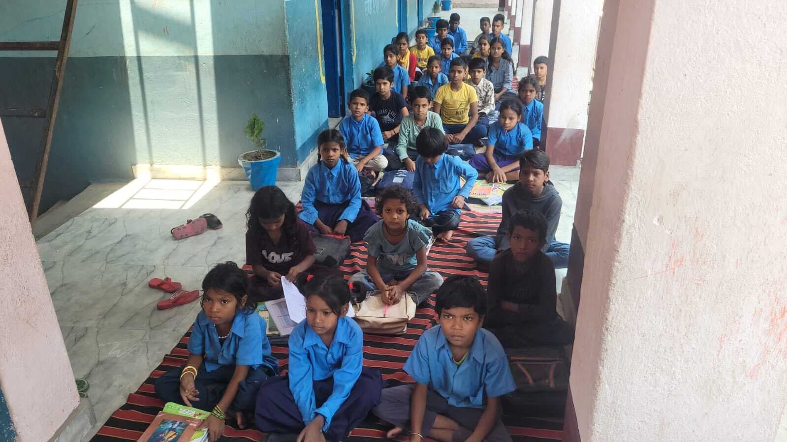 उत्क्रमित मध्य विद्यालय पिपरा में मनाया सुरक्षित शनिवार