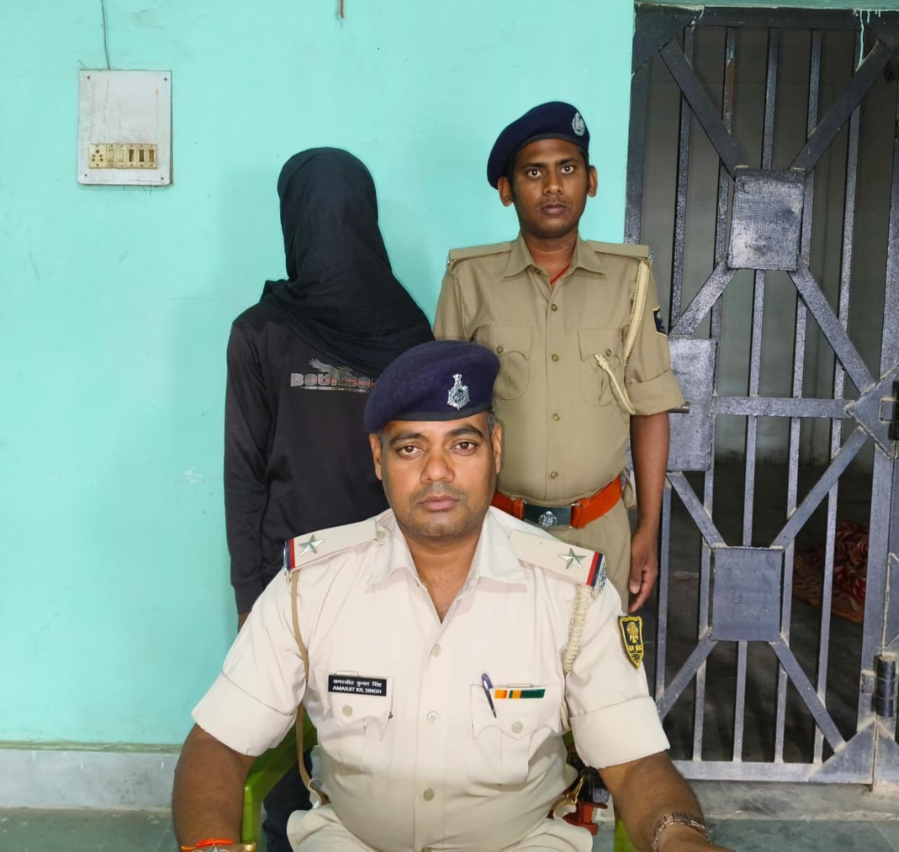 सीओ के आवास में चोरी करने के आरोप में चोर गिरफ्तार