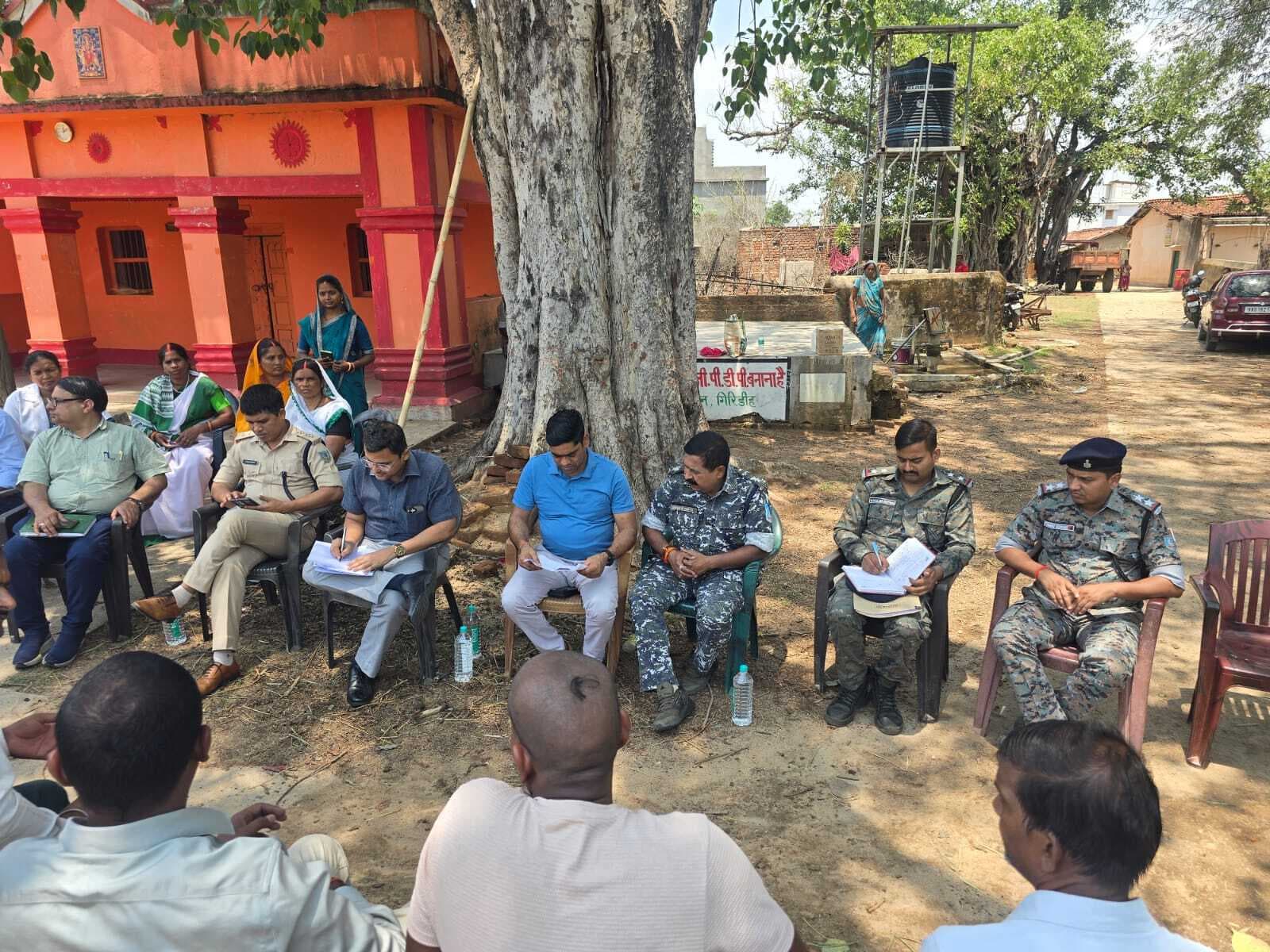 Giridih News :एसआइटी ने फूड प्वाइजनिंग से पीड़ित परिवार से की पूछताछ
