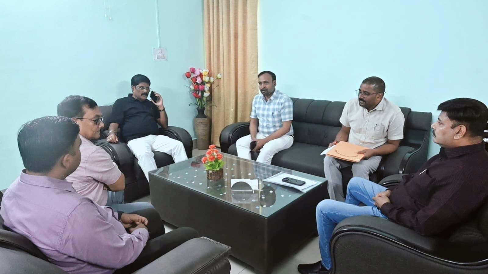 Bokaro News : जनता को निर्बाध व गुणवत्तापूर्ण सेवा उपलब्ध करायें