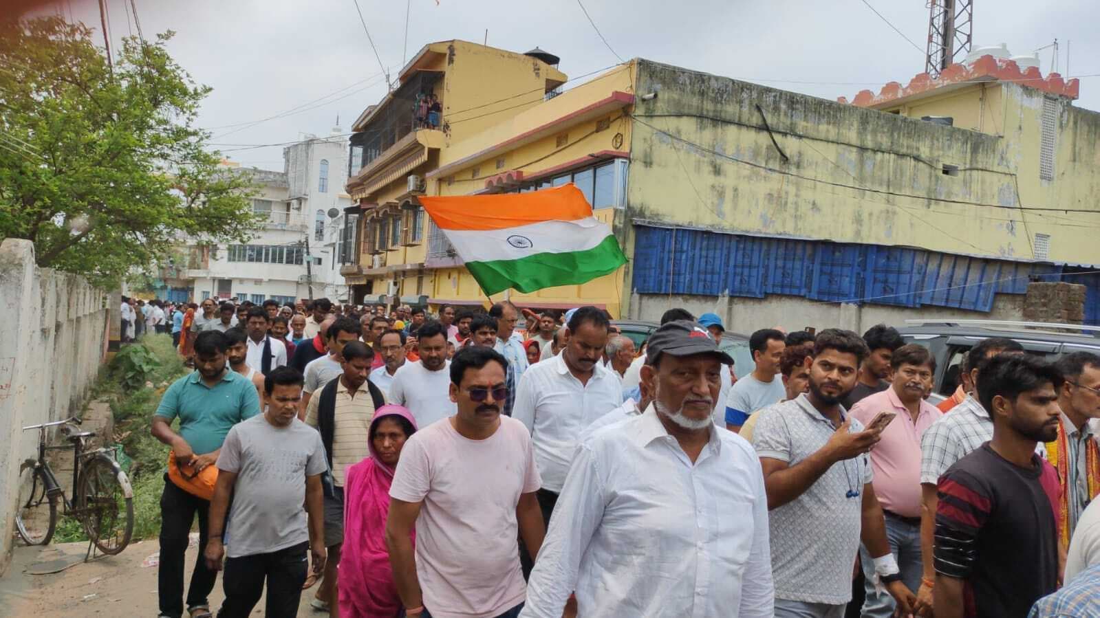 भागलपुर में शोक की लहर, कांग्रेस नेता प्रवीण सिंह कुशवाहा को दी गई अंतिम विदाई