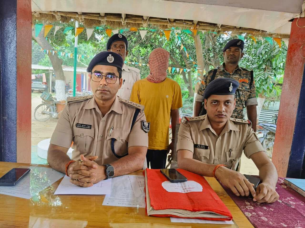 SAHARSA NEWS : हथियार व गोली के साथ युवक गिरफ्तार