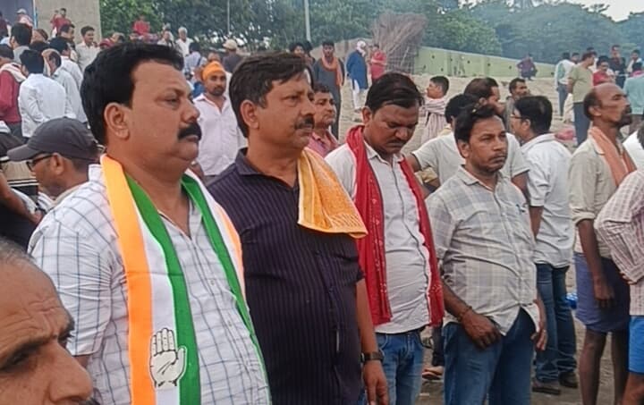 कांग्रेस नेता को नम आंखों से दी अंतिम विदाई