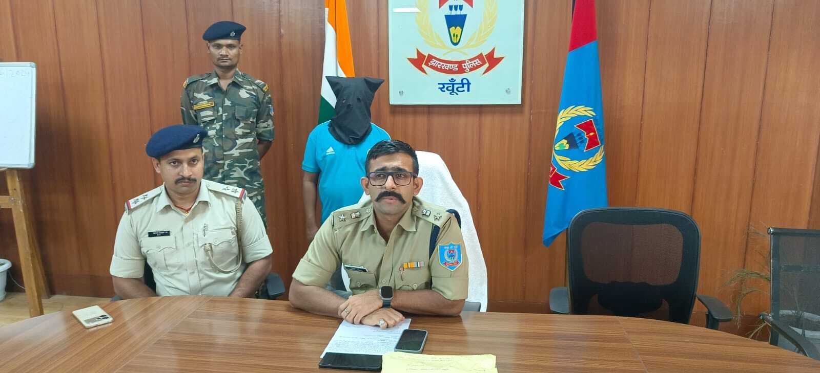 एक किलो अफीम के साथ तस्कर गिरफ्तार