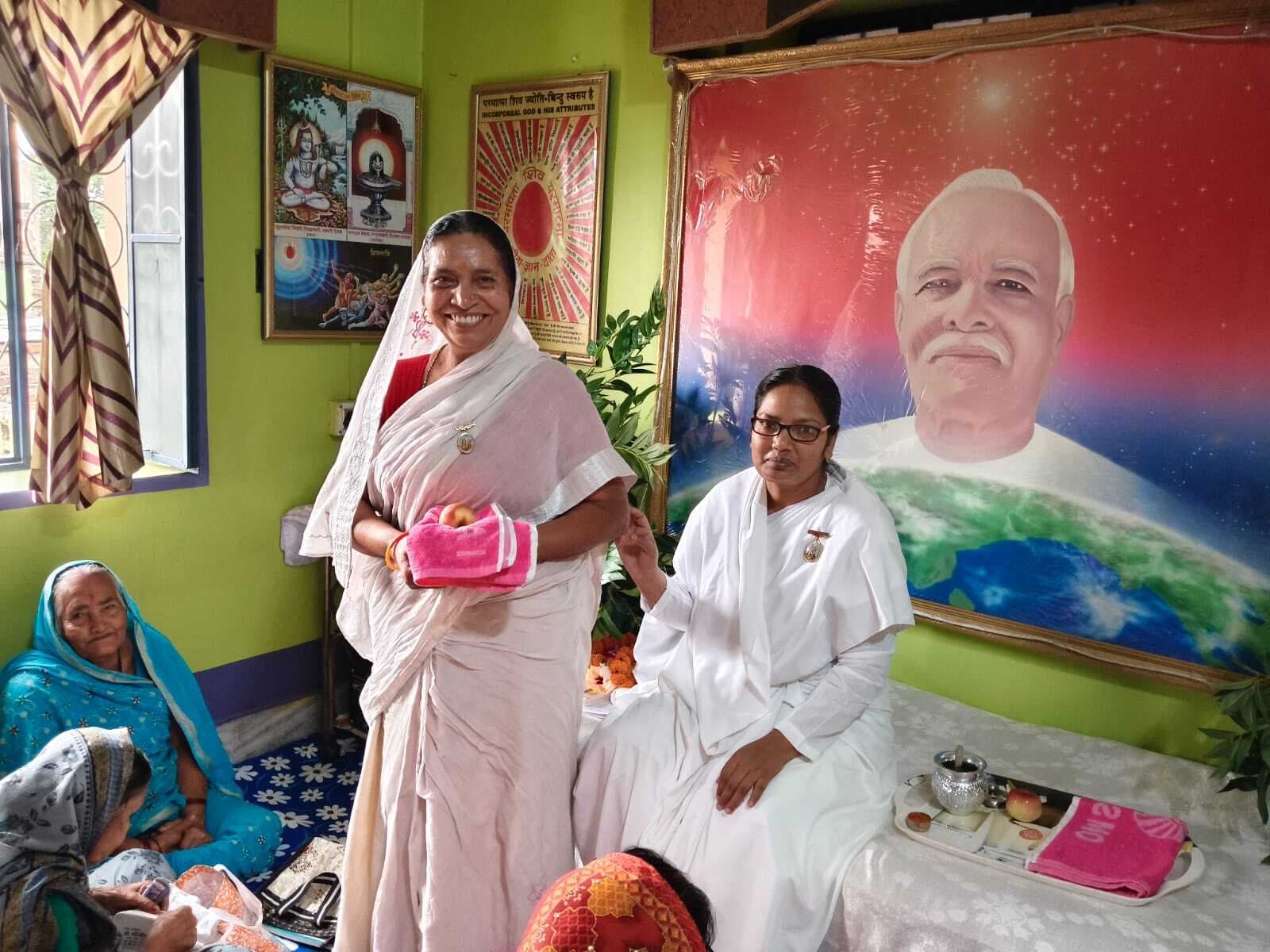 ब्रह्माकुमारी सेवाकेंद्र में ''ब्रह्माभोजन'' का आयोजन, उमड़े श्रद्धालु