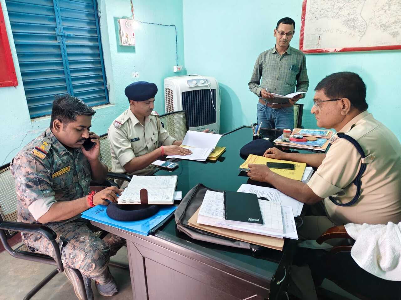 अपराध गोष्ठी में गश्त बढ़ाने और लंबित मामलों के त्वरित निष्पादन पर जोर