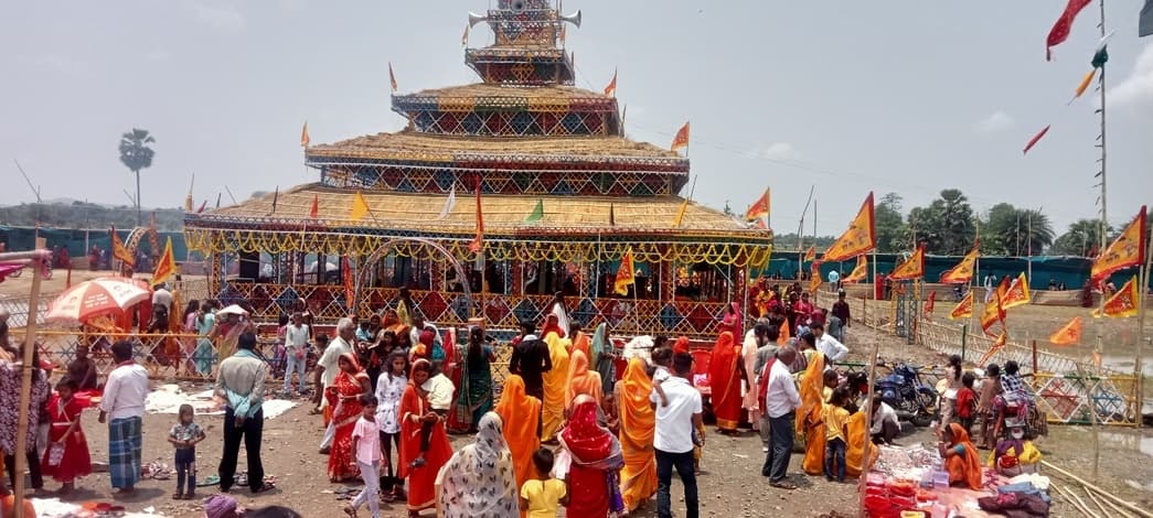 ठाकुरगंगटी के बिहारी गांव में श्री श्री 1008 महारुद्र यज्ञ में उमड़ा श्रद्धालुओं का जनसैलाब