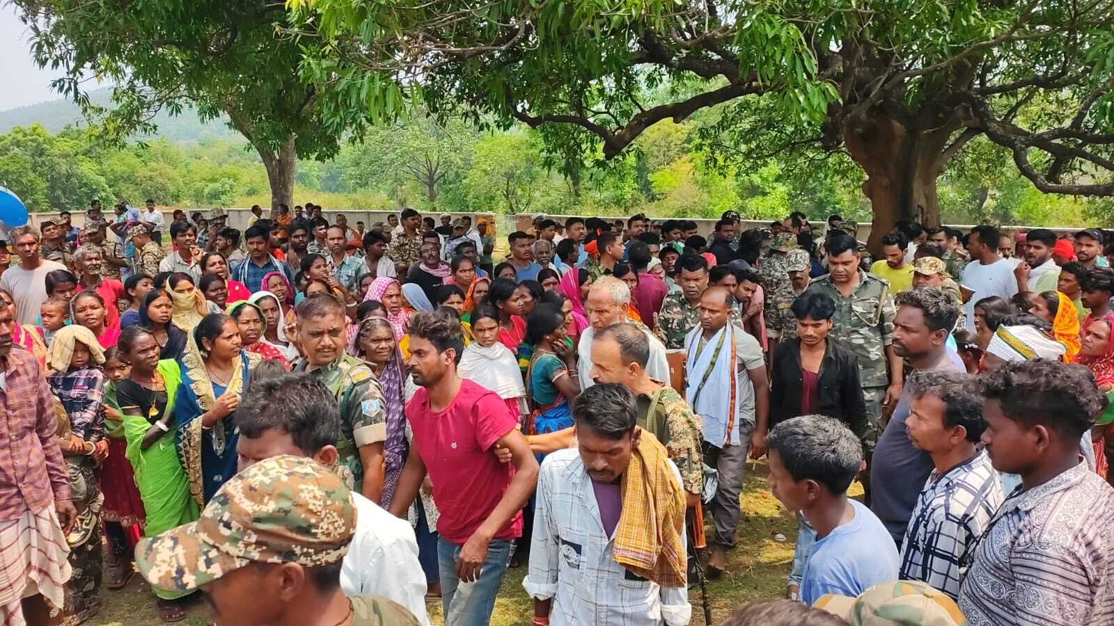 Giridih News :मवेशी चोरी के आरोप में ग्रामीणों ने चार को पकड़ा