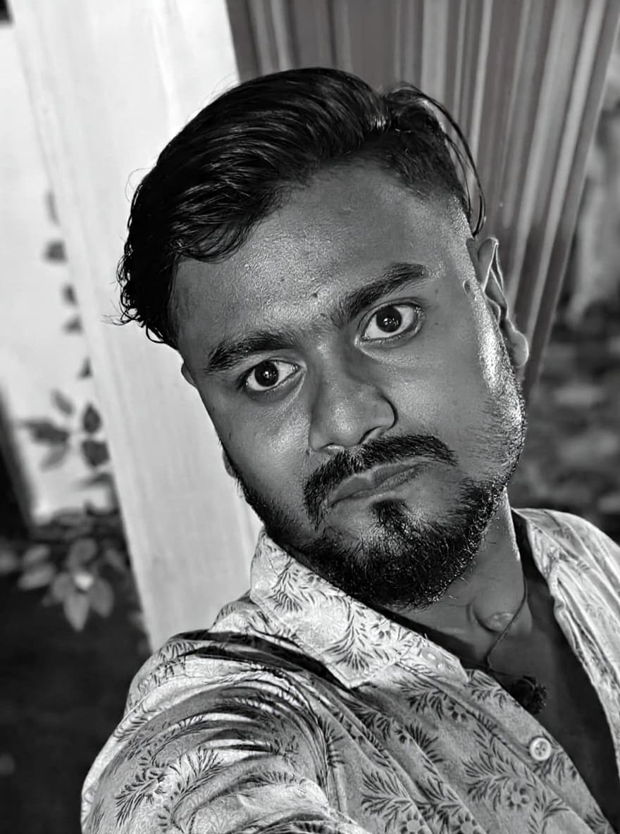 बाइक दुर्घटनाग्रस्त होने से मंझौल के दो युवकों की मौत