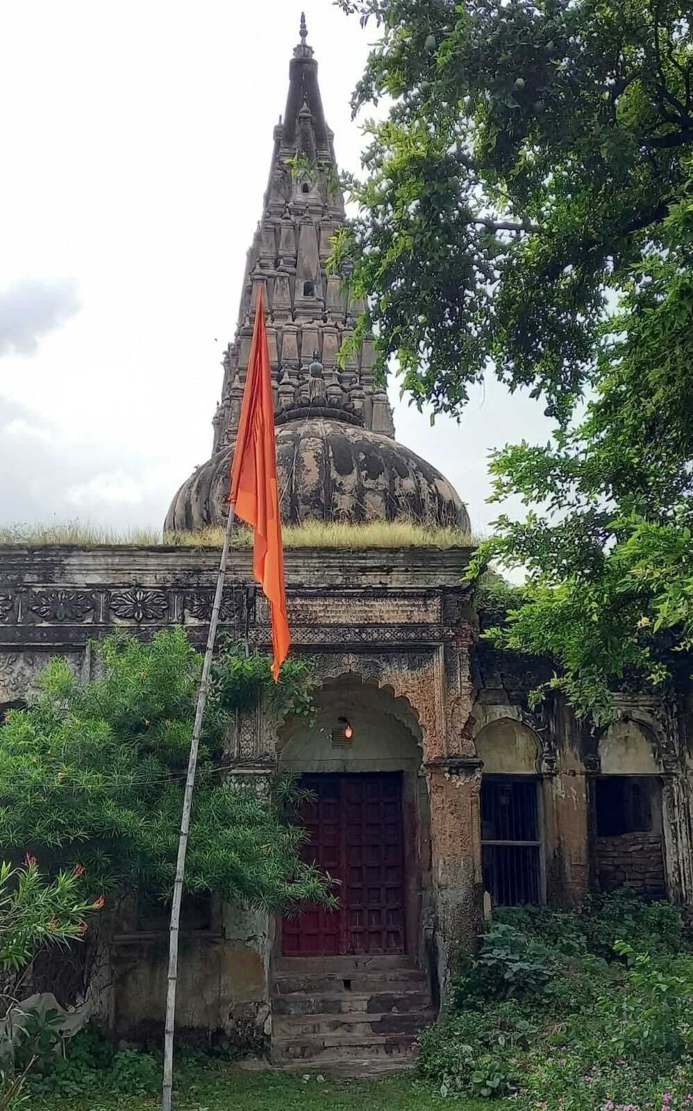 शेरघाटी की पहचान ''दुल्हिन मंदिर'' हो रहा खंडहर: महाबोधि मंदिर के बराबर है ऊंचाई, 6 साल पहले हुए सर्वे के बाद भी जीर्णोद्धार का इंतजार