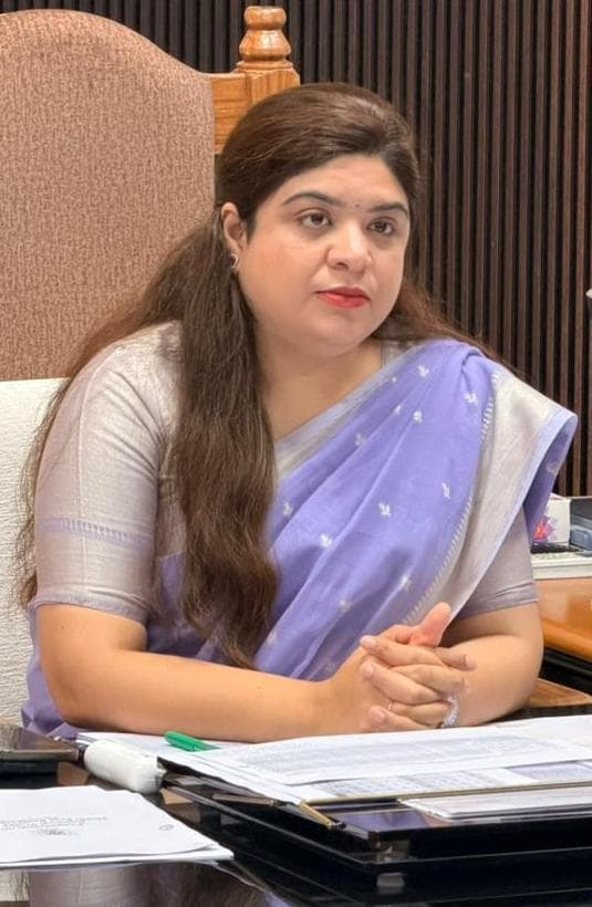 दाखिल-खारिज, अतिक्रमण, राशन कार्ड समेत कई मुद्दों पर पहुंचे परिवादी