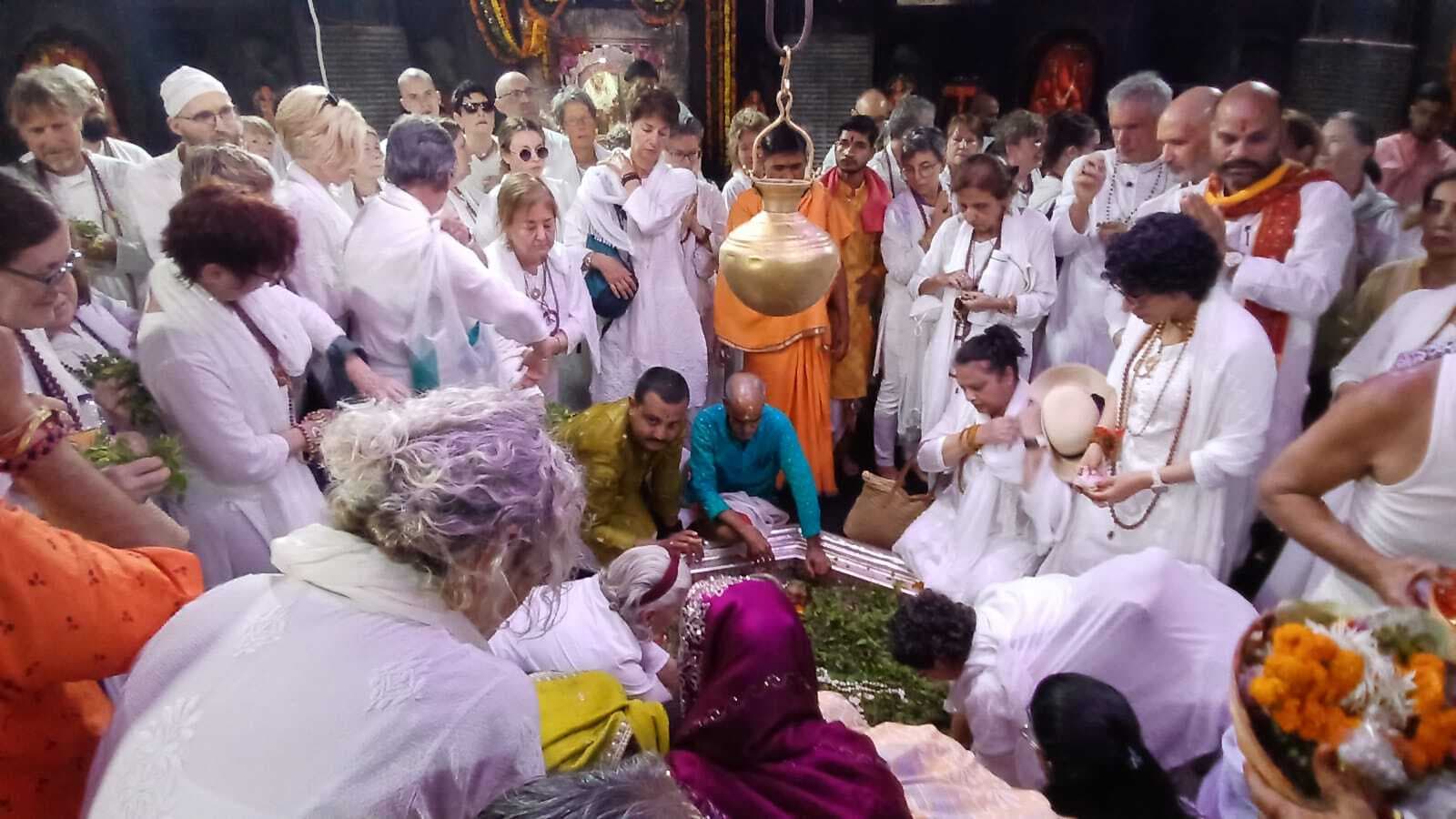 40 देशों के 76 विदेशी श्रद्धालुओं ने गया जी में किया पिंडदान