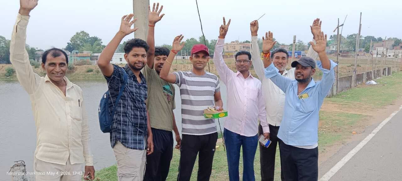 तीन राज्यों में भाजपा की जीत पर नारायणपुर में बंटी मिठाई