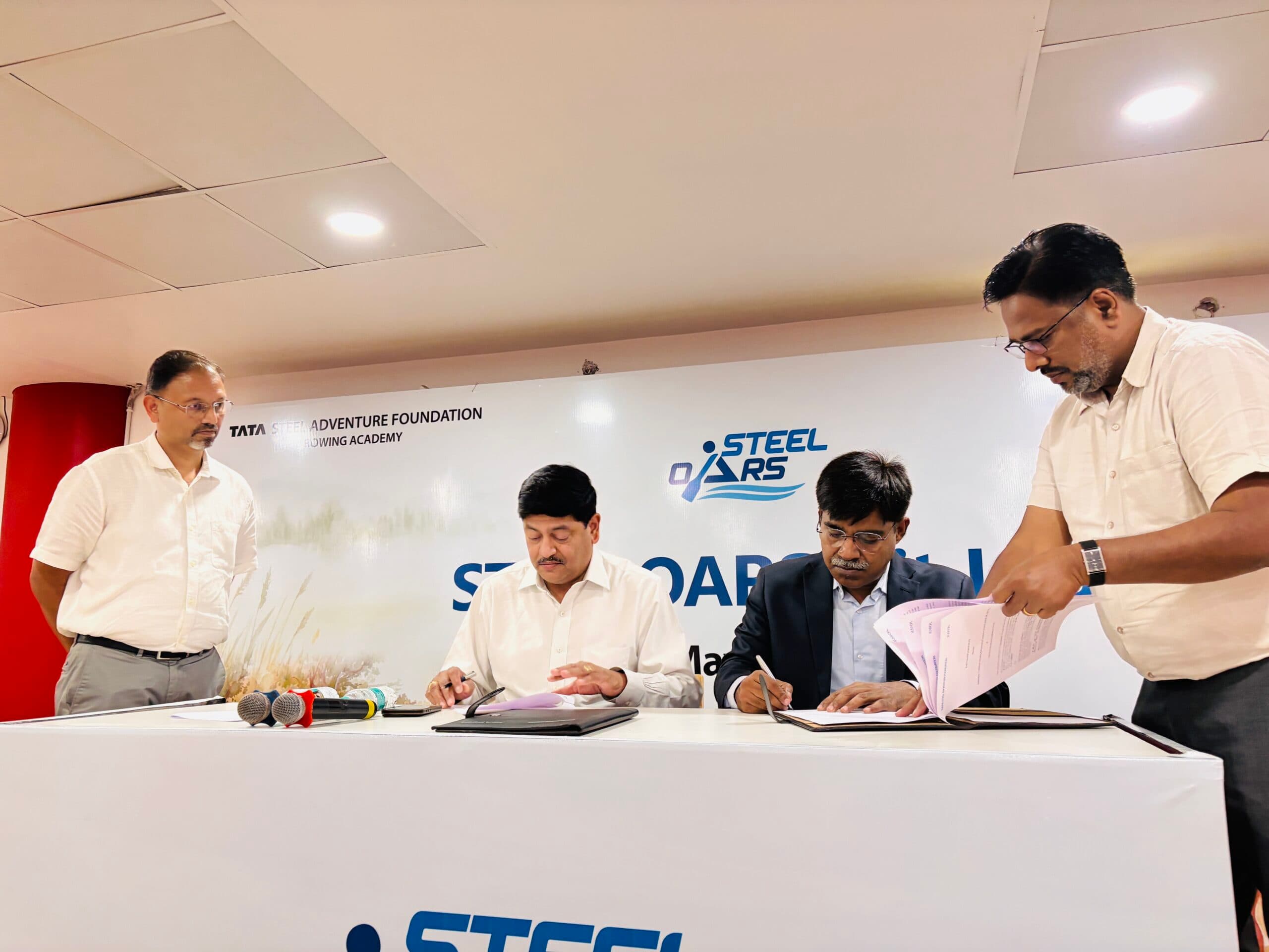 Tsaf rowing Steel Oar : अस्मिता नेशनल महिला रोइंग लीग के लिए टीएसएएफ का किट लॉन्च