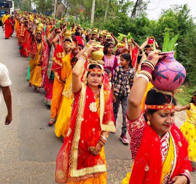 बजरंगबली की प्रतिमा की प्राण प्रतिष्ठा को ले निकली कलश शोभायात्रा
