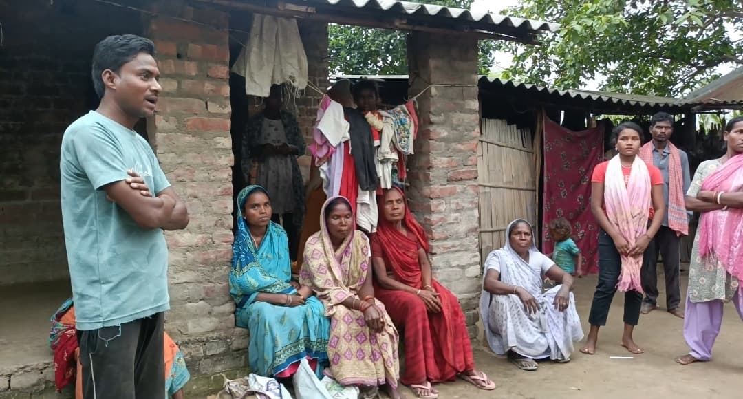 जबरन जमीन रजिस्ट्री कराने व कब्जा करने का मामला थाना पहुंचा