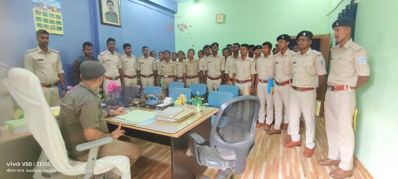 नवनियुक्त 33 चौकीदारों को जिम्मेदारियों की दी गयी जानकारी