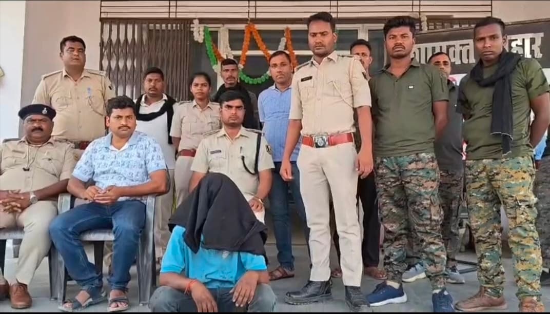 48 बोतल शराब के साथ ऑटो जब्त, एक तस्कर गिरफ्तार