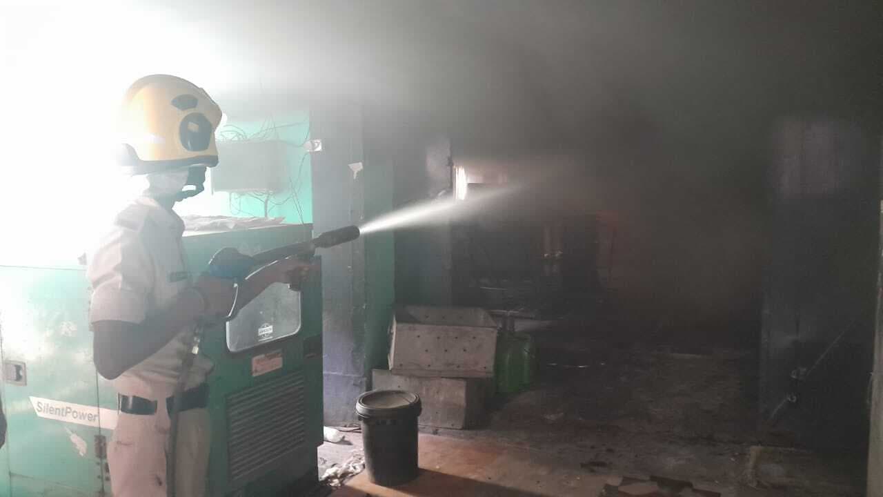 बेकरी का ओवेन ब्लास्ट, लाखों की संपत्ति जली
