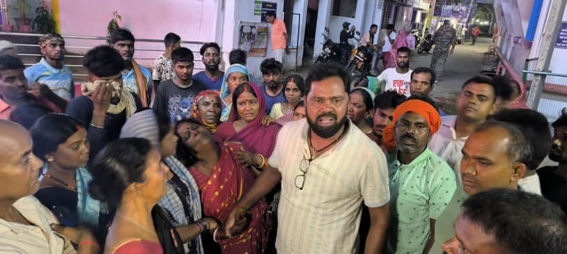 Giridih News :Giridih News :कबरीबाद खदान की साइडिंग में देर रात झड़प, एक की माैत, अधिकारी समेत आठ सुरक्षाकर्मी घायल