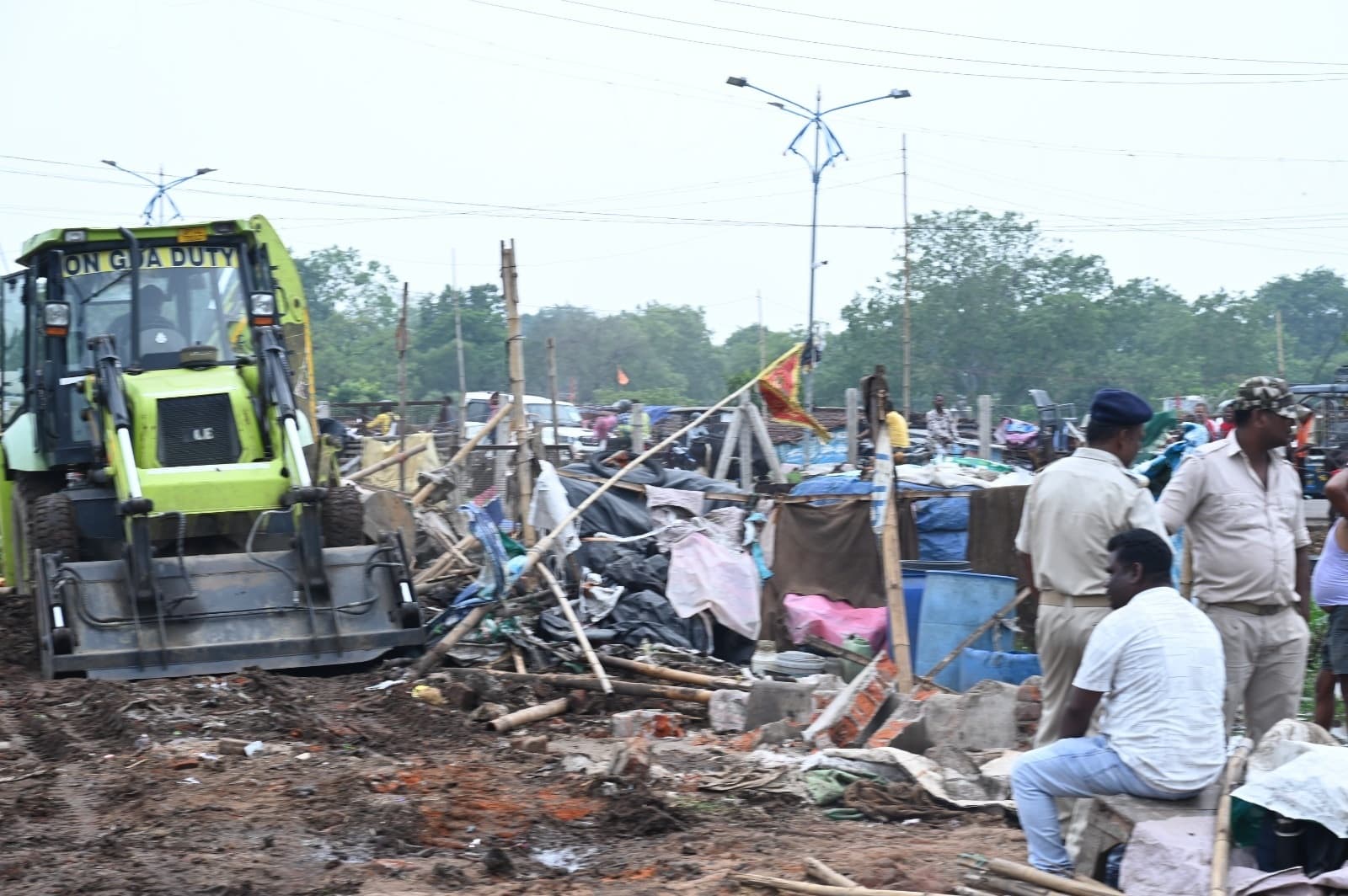Bokaro News : फिर दुंदीबाद के सामने से हटाया गया अतिक्रमण