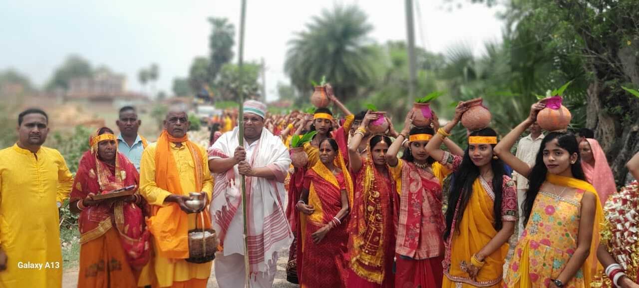 सारवां: कलश यात्रा के साथ हरिनाम संकीर्तन आरंभ