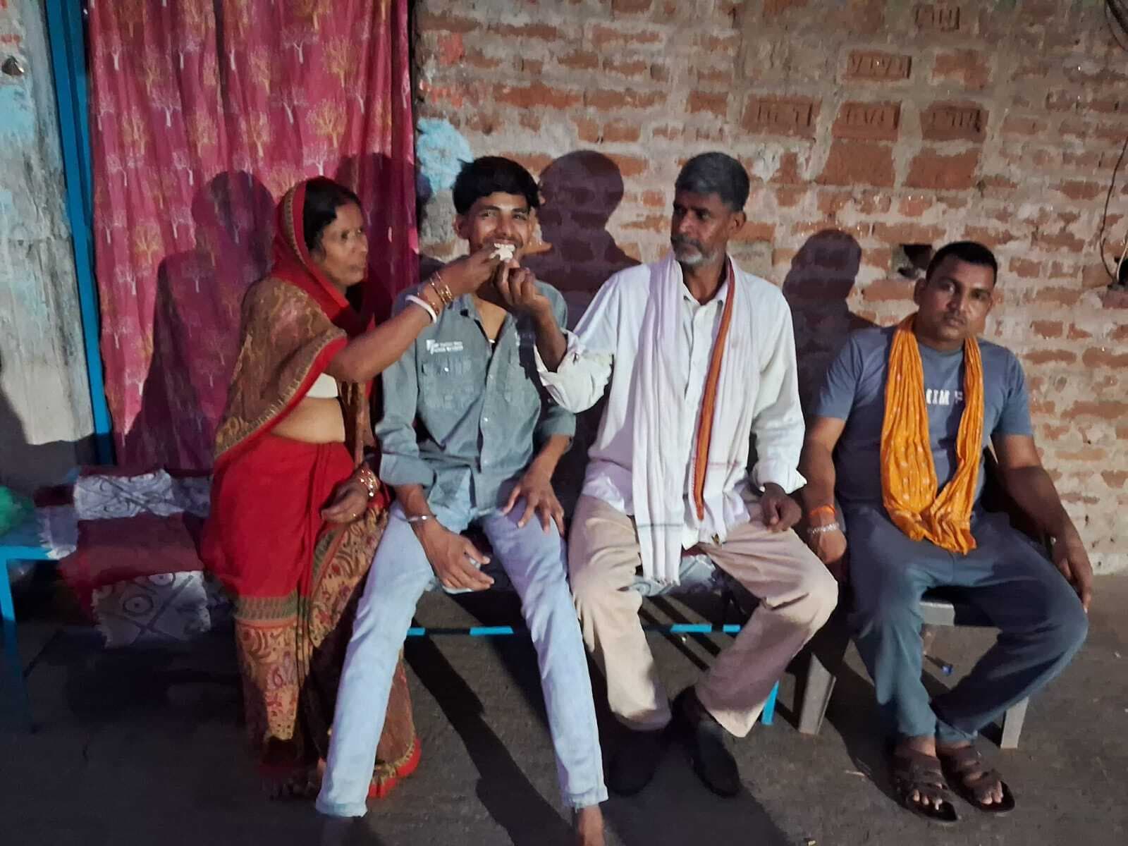 कला संकाय में मिहिजाम के प्रवीण यादव बने जिला टॉपर