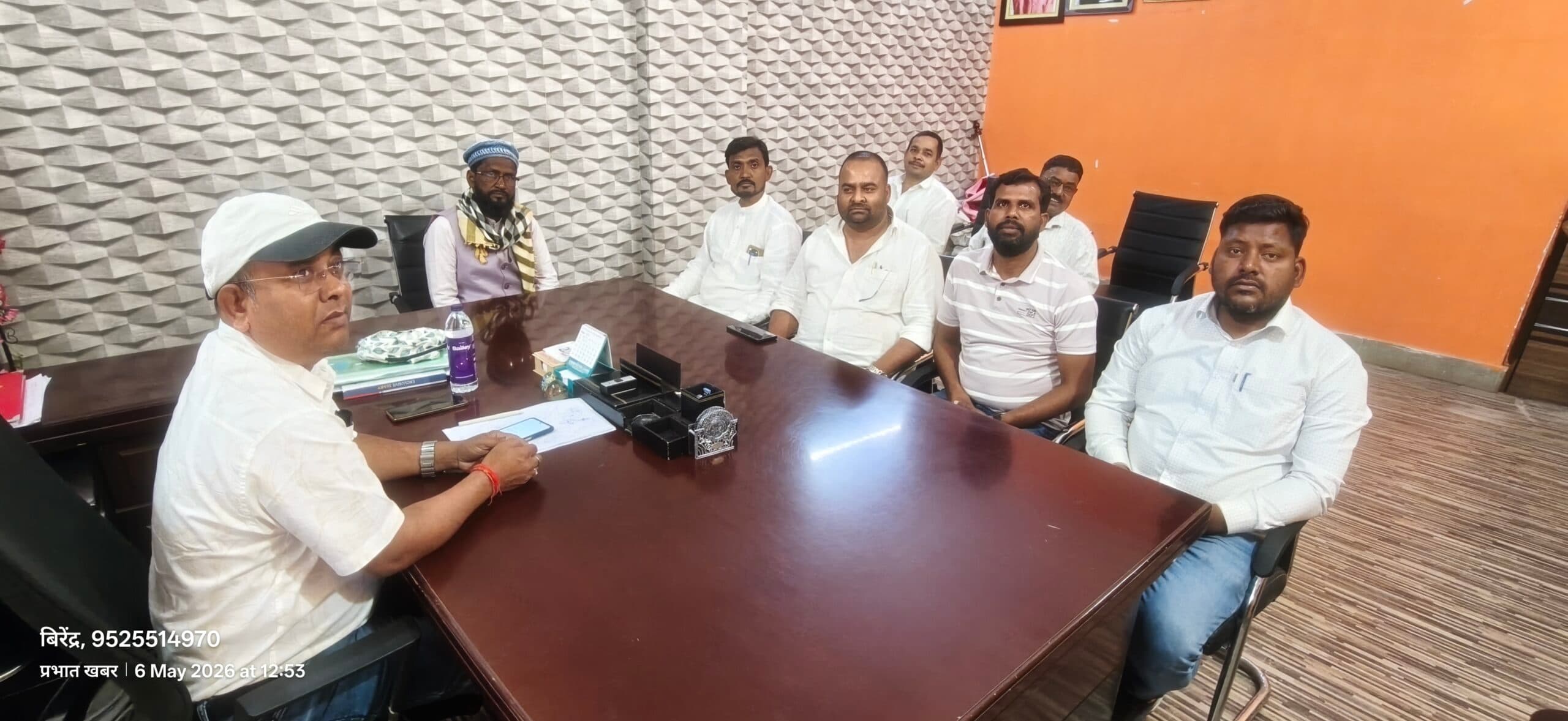 Giridih News :मनरेगा कार्यों में देरी पर मुखिया संघ ने जतायी नाराजगी