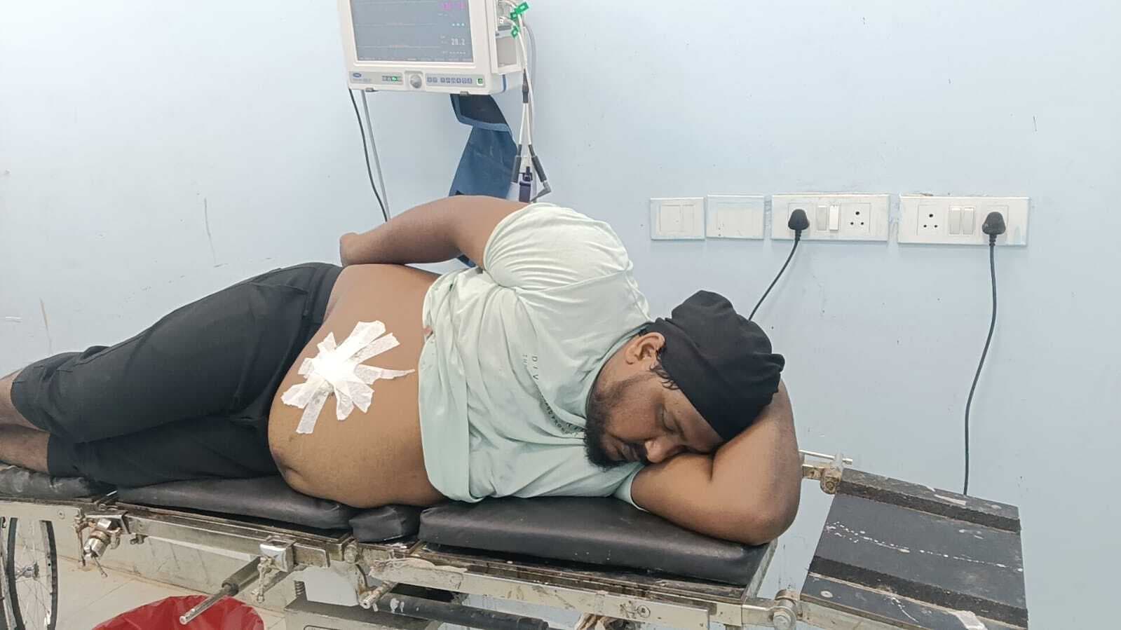 Gopalganj News : नगर थाने के शाहबाजवा गांव में युवक को पेट में मारी गोली, हालत गंभीर