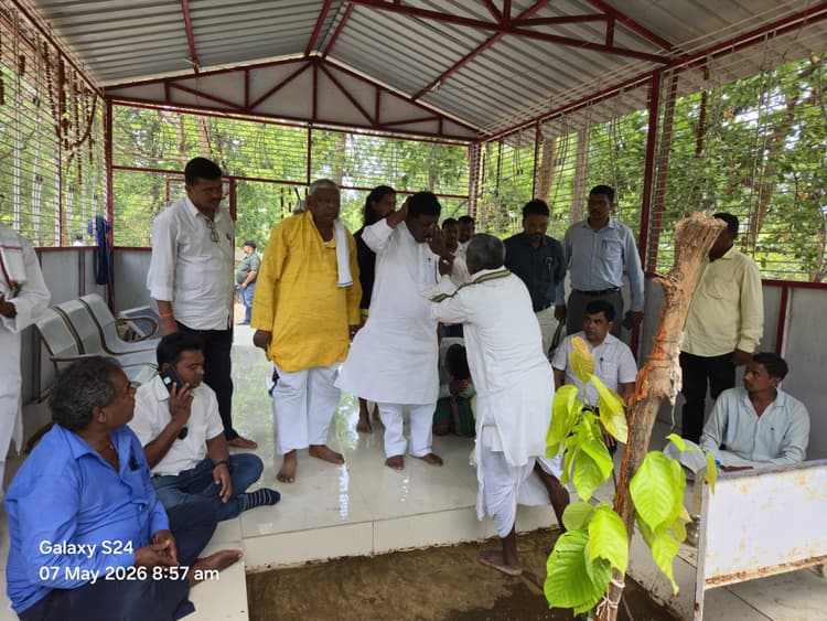 Giridih News :झारखंड विधानसभा की प्राक्कलन समिति ने किया मधुबन का दौरा