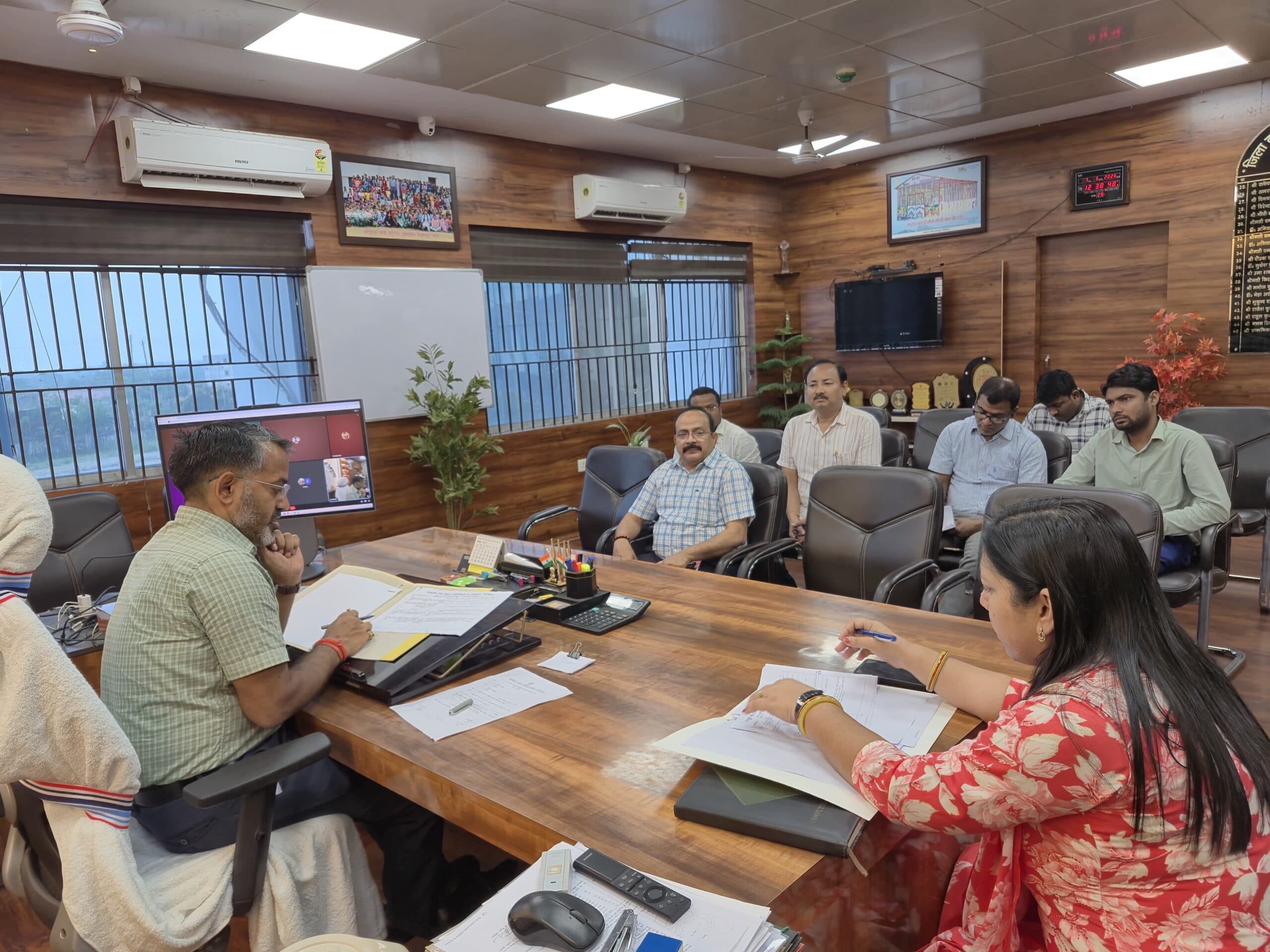 Giridih News :विकास योजनाओं के समयबद्ध क्रियान्वयन के लिए भू-अर्जन प्रक्रिया का त्वरित निष्पादन जरूरी : डीसी