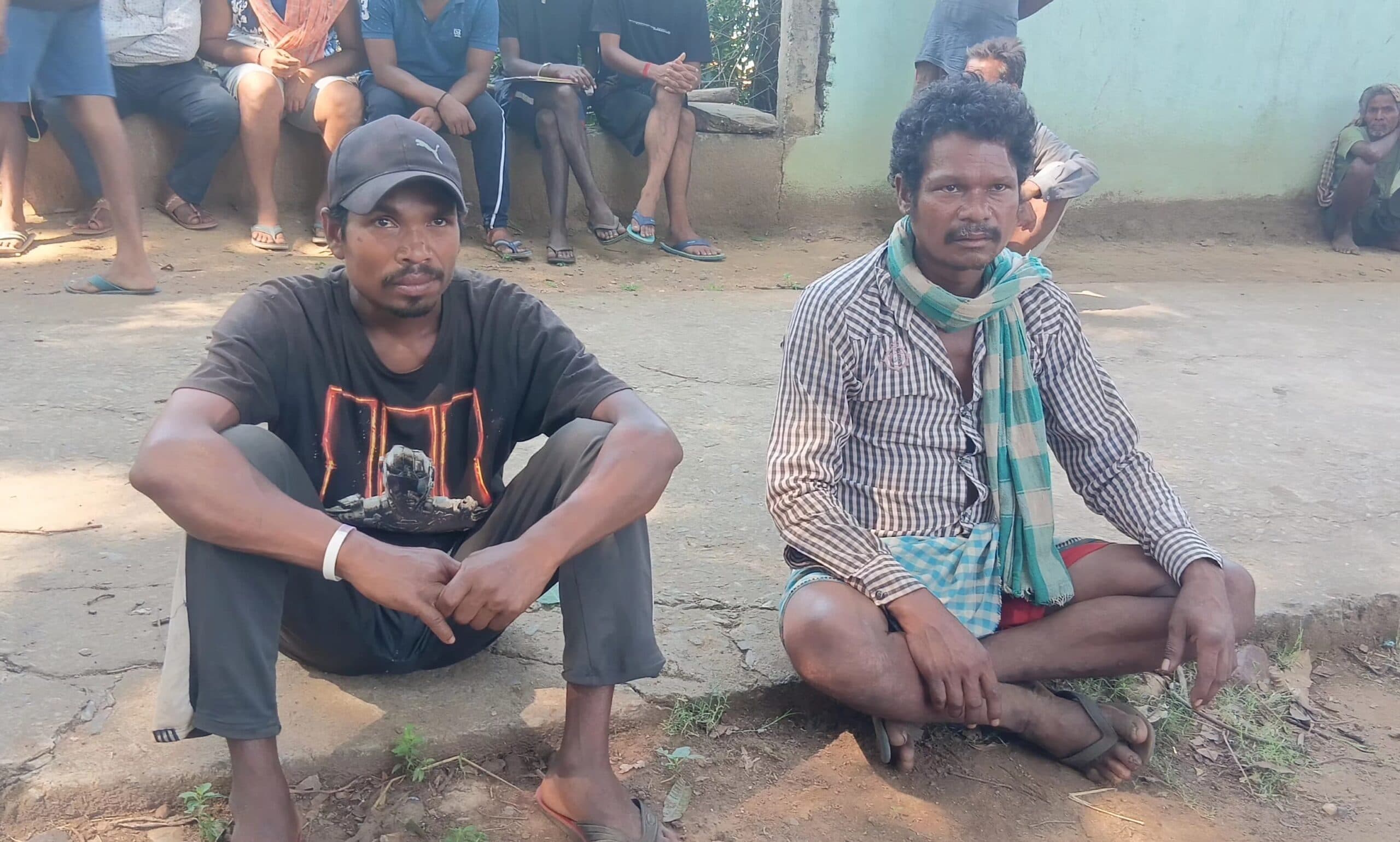Chaibasa News : मनोहरपुर में पशु की हत्या कर मांस पकाया, 4 आरोपी गिरफ्तार