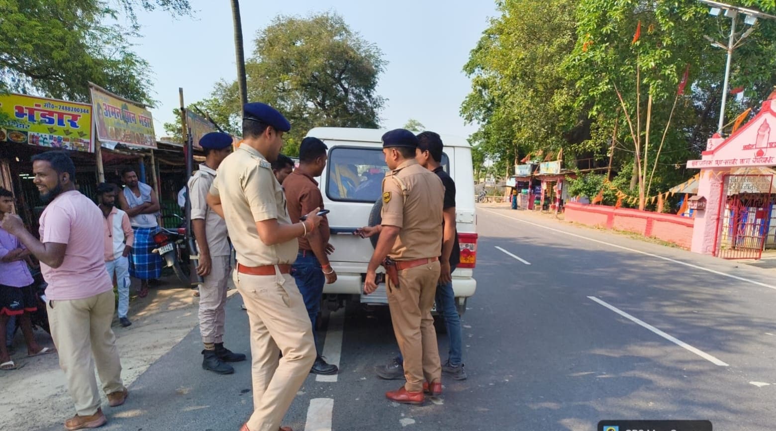 कोढ़ा पुलिस ने वाहन जांच अभियान चलाया