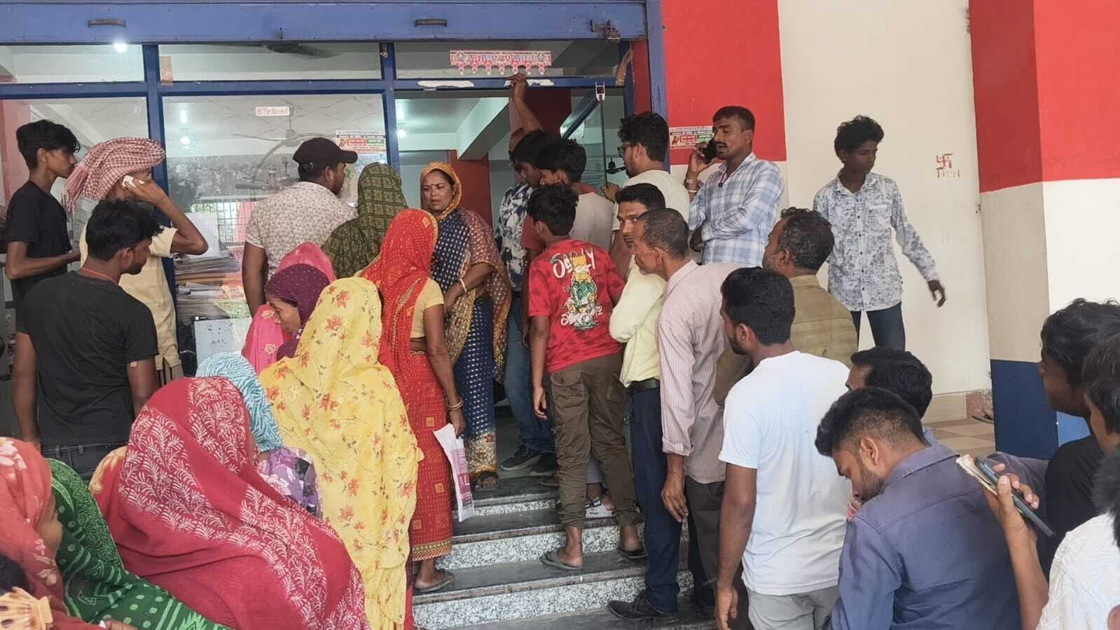 गैस की होम डिलिवरी को बेहतर बनाने की मांग