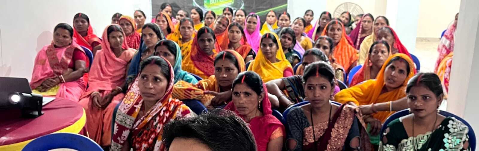 मजदूरों को उनके अधिकारों के प्रति किया जागरूक