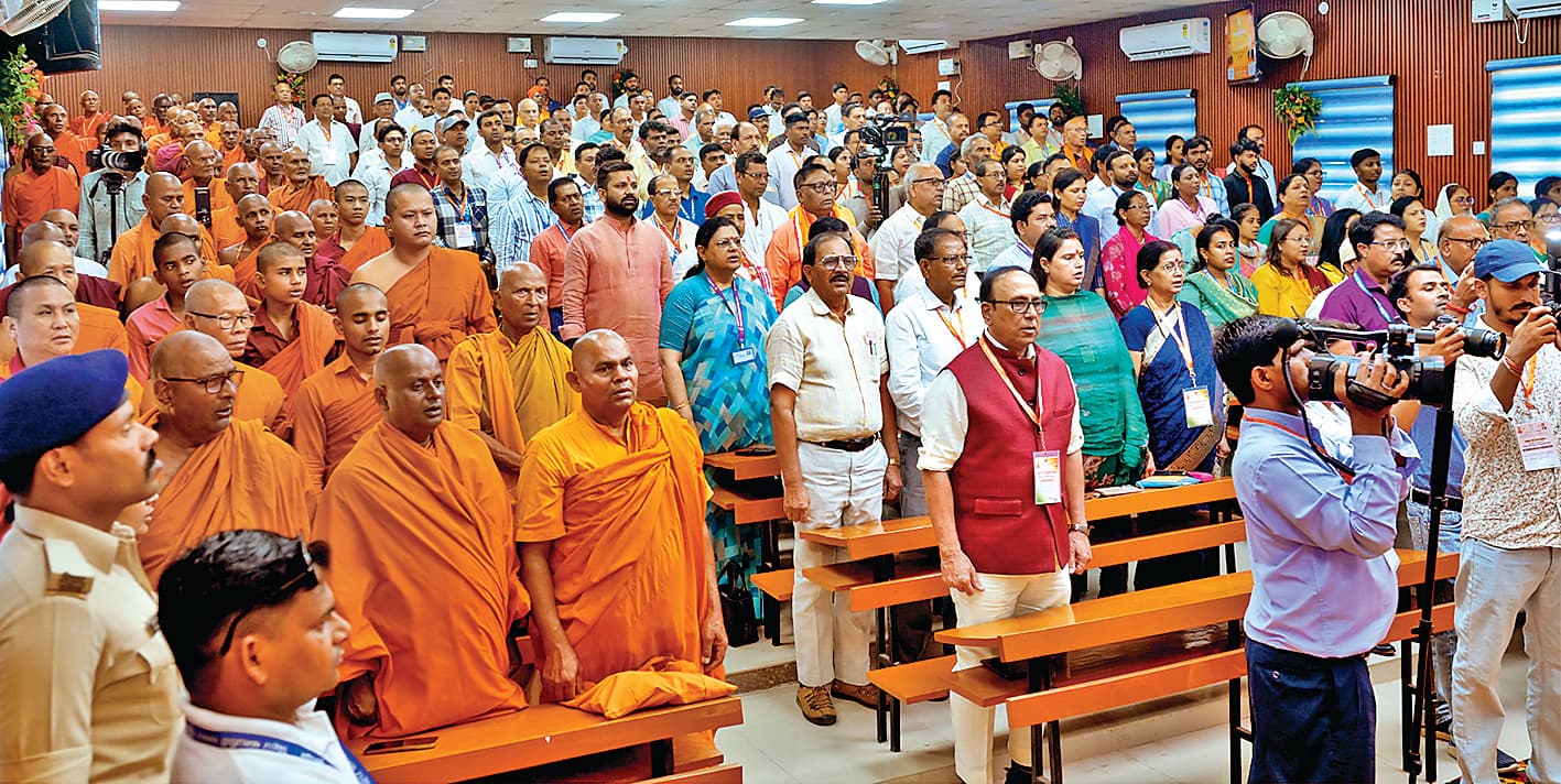 पैदा मुसलमान हुआ, ईसाई ने पाला और फौज में हिंदू बनकर रहा..., मगध यूनिवर्सिटी में बोले राज्यपाल सैयद अता हसनैन