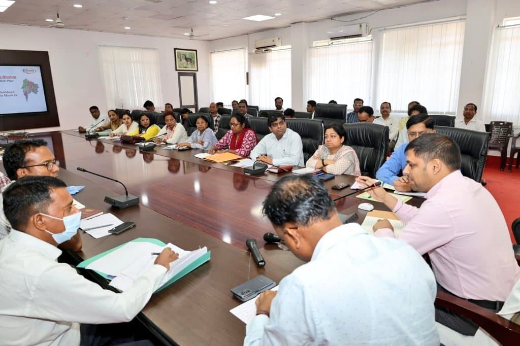 सामुदायिक स्वास्थ्य केंद्रों में भी डिजिटल व्यवस्था लागू करें