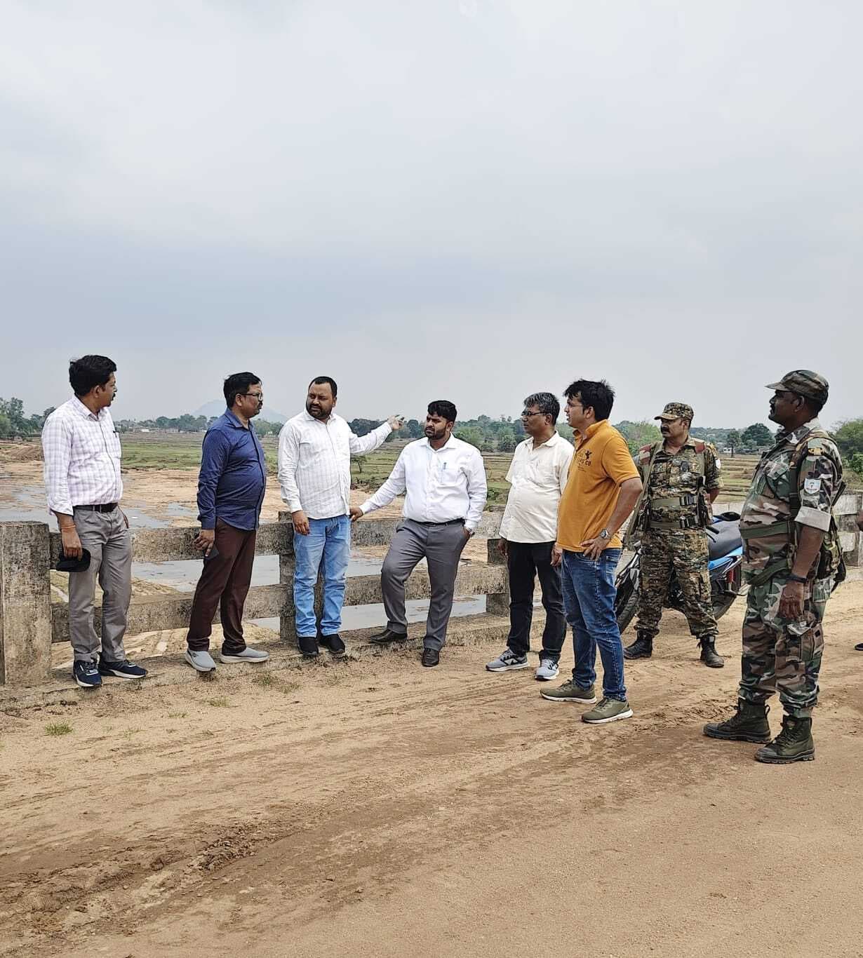 Deoghar News : बालू-पत्थर खनन स्थलों का औचक निरीक्षण, डीएमओ बोले– अवैध खनन बर्दाश्त नहीं