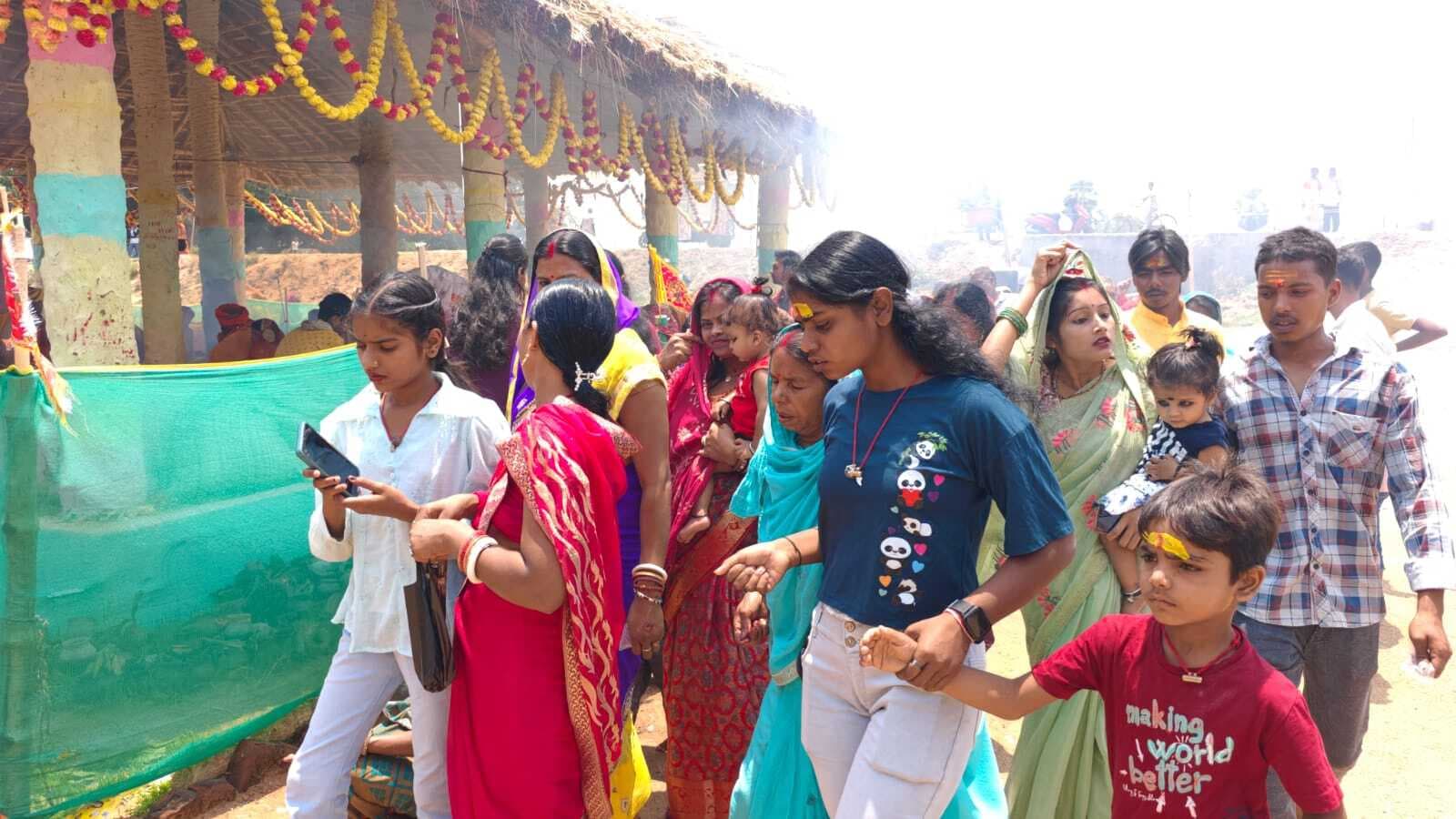 महायज्ञ के सातवें दिन गोविंदपुर में उमड़े भक्त, मेला में बढ़ी रौनक